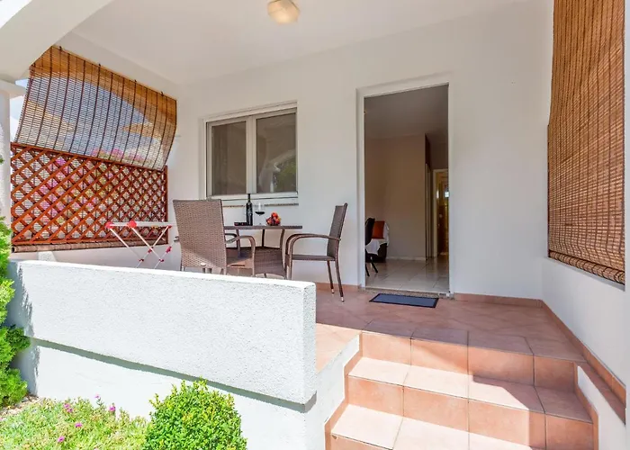 Tino-1 By Interhome